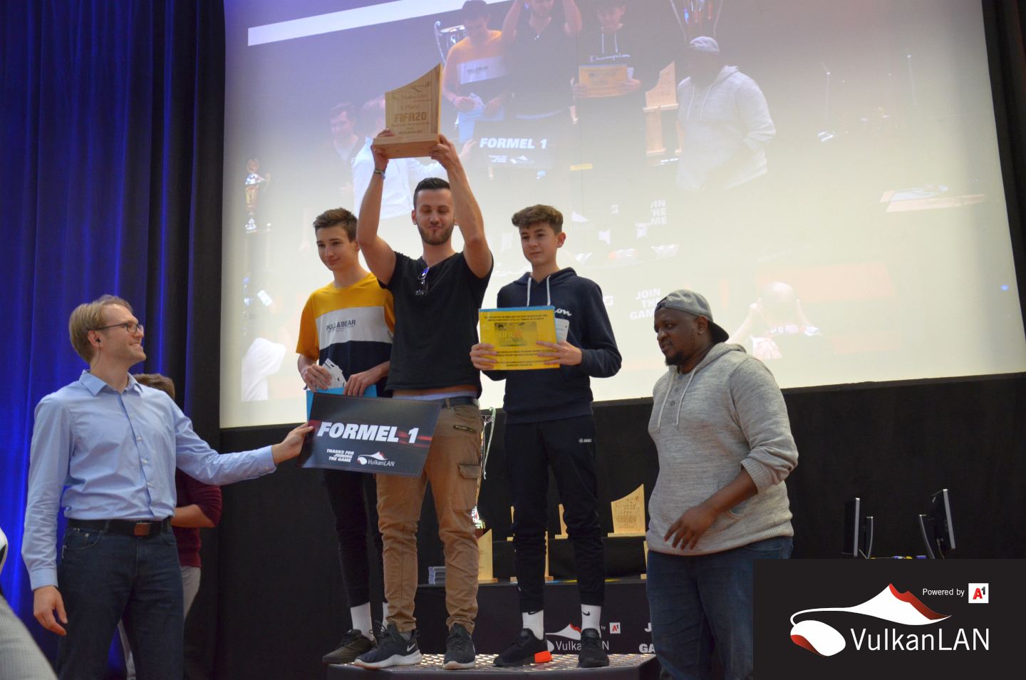 48.VulkanLAN DSC 0671 1440px