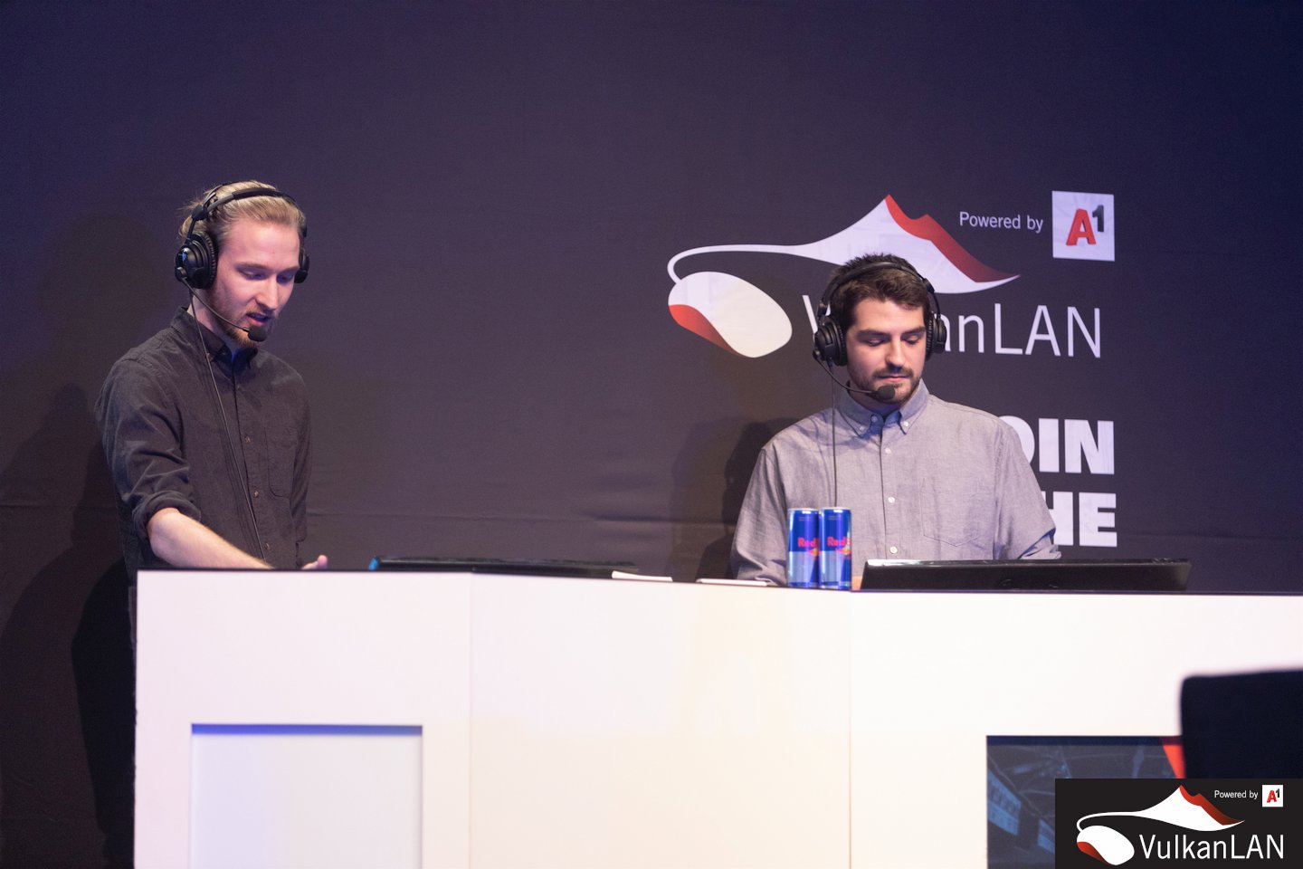VulkanLAN2022 20221028 (c)dunkellicht photo 399 0093 Businessmatch AVL vs BearingPoint