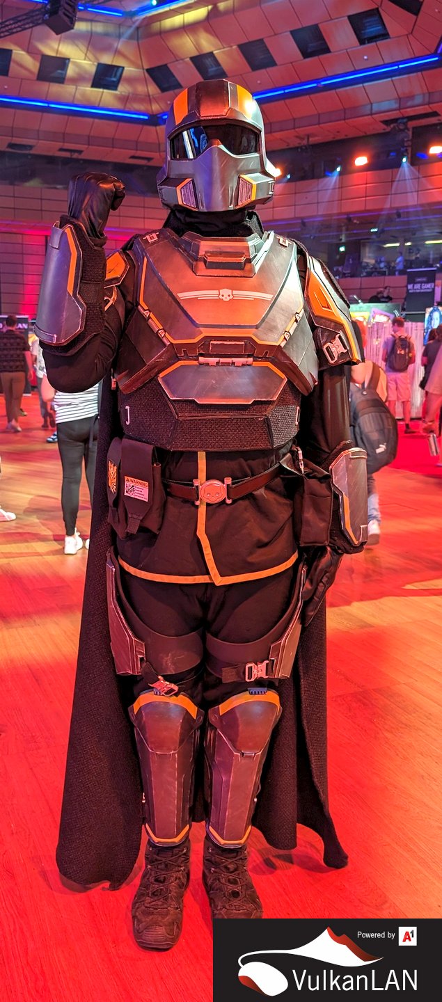 Cosplay2Platz Helldiver2 PXL 20240616 082937160.MP
